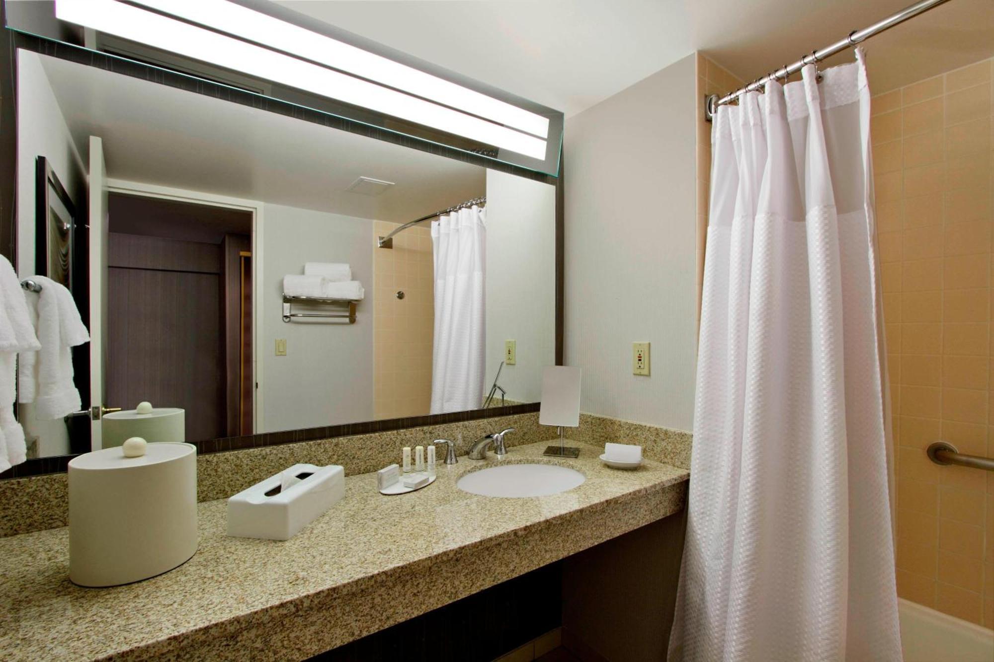 Courtyard By Marriott Lyndhurst/Meadowlands Esterno foto